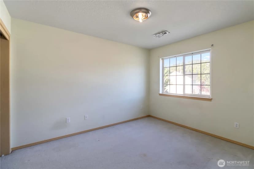 Property photo for 63 Crown Point Road, Longview photo 21