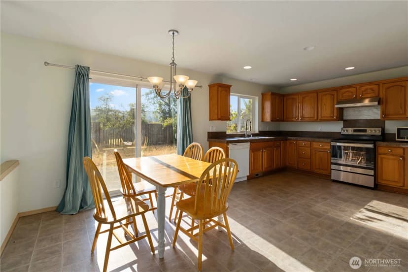 Property photo for 63 Crown Point Road, Longview photo 11