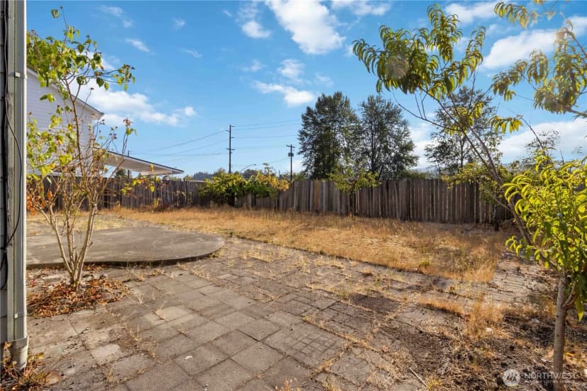 Property photo for 63 Crown Point Road, Longview photo 31