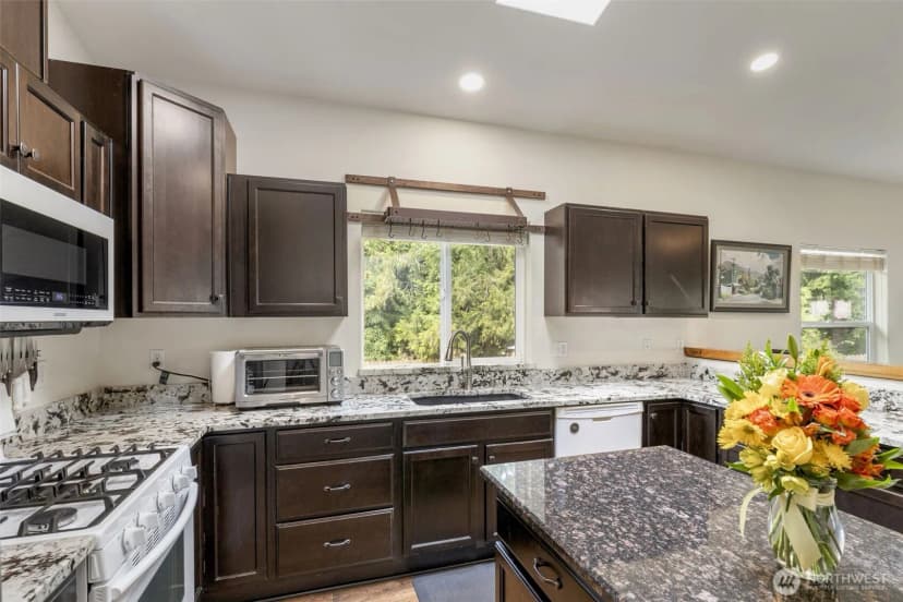 Property photo for 1234 Lidstrom Road Se, Port Orchard photo 8