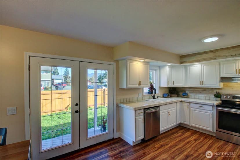 Property photo for 535 Bennett Street, Sedro Woolley photo 4