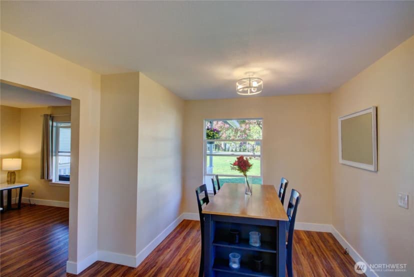 Property photo for 535 Bennett Street, Sedro Woolley photo 9