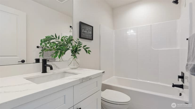 Property photo for 10811 Holly Drive #c, Everett photo 14