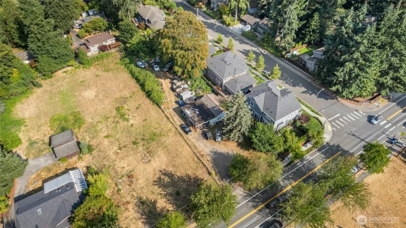 Property photo for 7512 132nd Avenue Ne, Kirkland photo 9
