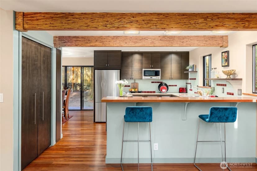 Property photo for 8750 Woodbank Drive Ne, Bainbridge Island photo 11