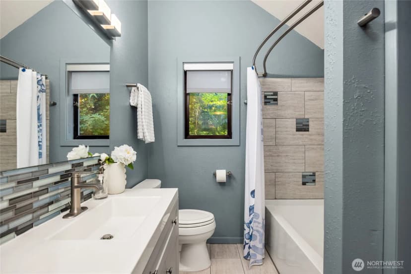 Property photo for 8750 Woodbank Drive Ne, Bainbridge Island photo 30
