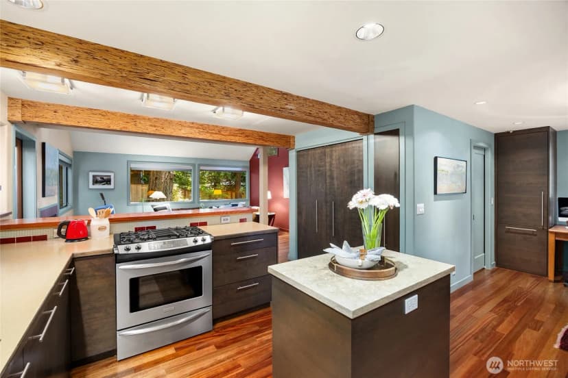 Property photo for 8750 Woodbank Drive Ne, Bainbridge Island photo 15