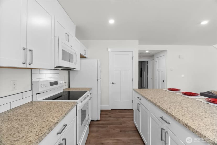 Property photo for 15205 Boat Street Sw, Lakewood photo 14