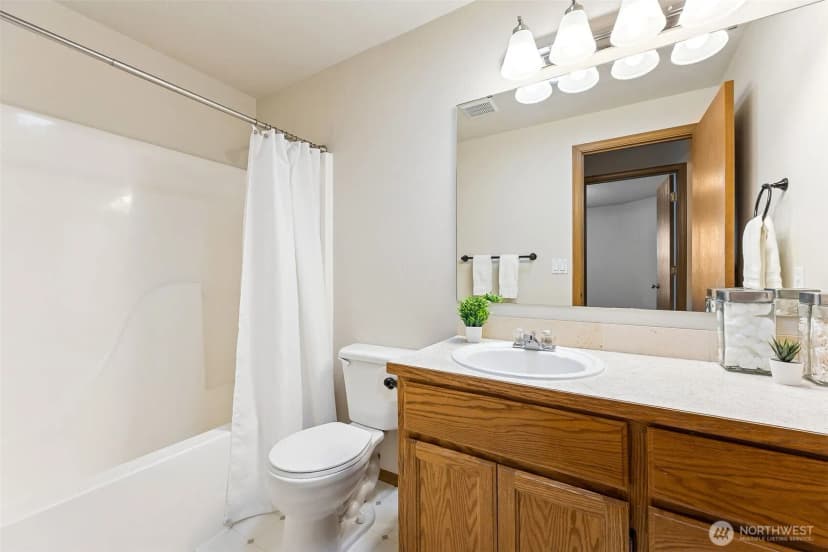 Property photo for 721 Riverside Lane E, Eatonville photo 18