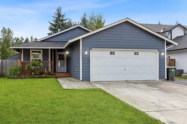 Property photo for 721 Riverside Lane E, Eatonville photo 2