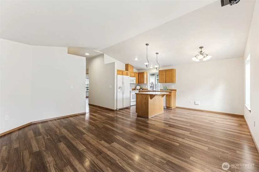 Property photo for 721 Riverside Lane E, Eatonville photo 7
