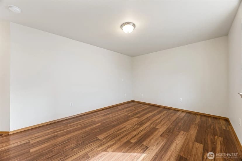 Property photo for 721 Riverside Lane E, Eatonville photo 12