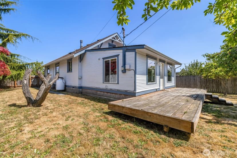 Property photo for 222 W. Third Street, Port Angeles photo 38