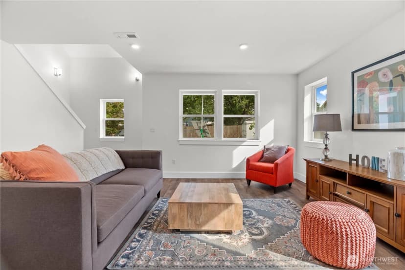 Property photo for 15204 88th Avenue Ct Sw, Lakewood photo 8