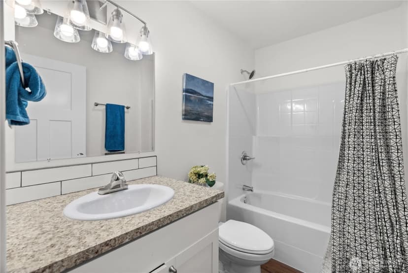 Property photo for 15204 88th Avenue Ct Sw, Lakewood photo 16