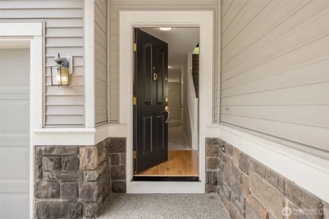 Property photo for 37123 S Gala Court, Snoqualmie photo 2