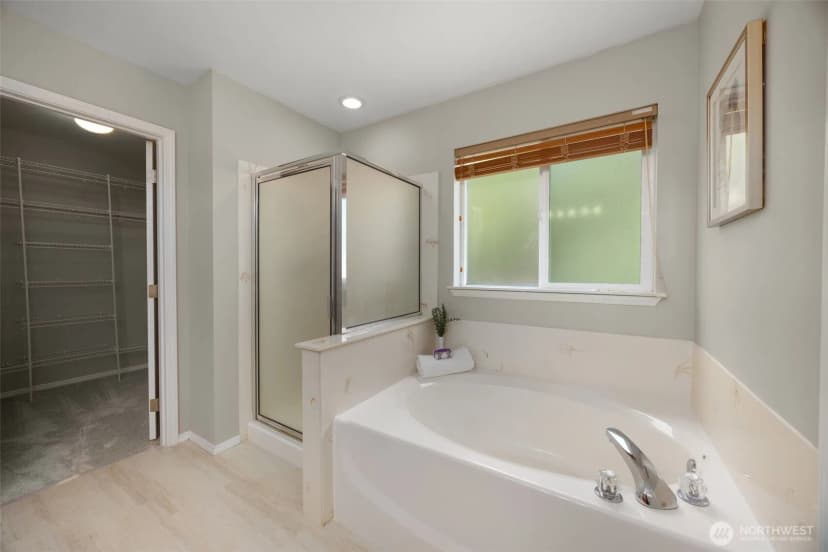 Property photo for 37123 S Gala Court, Snoqualmie photo 18