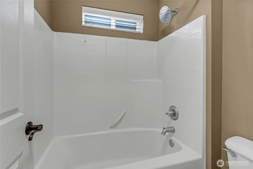 Property photo for 4305 Mckinley Street Ne, Lacey photo 16