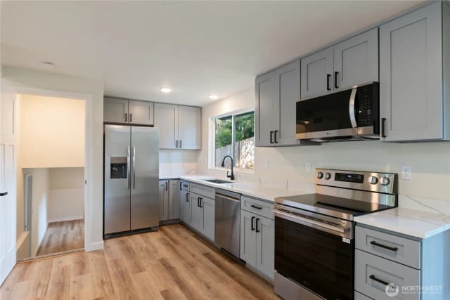 Property photo for 7611 Ne Beachwood Avenue, Poulsbo photo 4