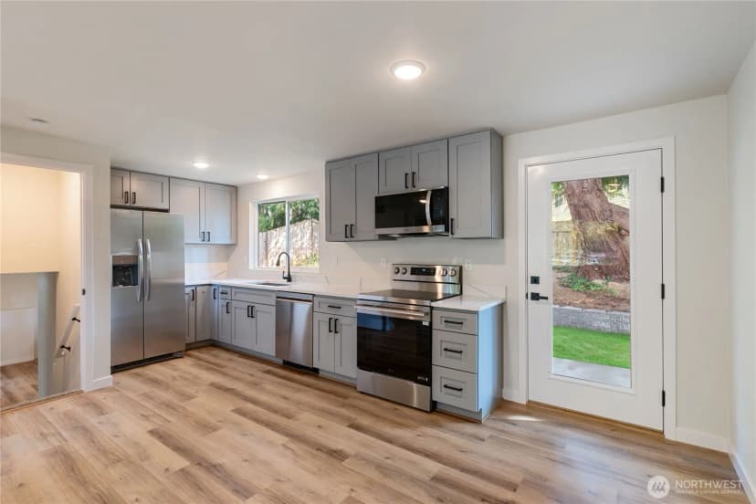 Property photo for 7611 Ne Beachwood Avenue, Poulsbo photo 10