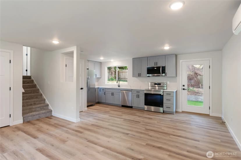Property photo for 7611 Ne Beachwood Avenue, Poulsbo photo 5