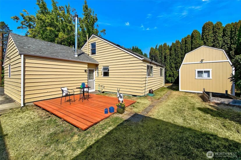 Property photo for 12102 10th Avenue Sw, Burien photo 8