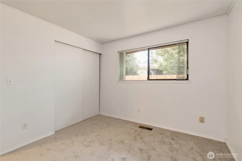 Property photo for 3232 S 256th Street, Kent photo 17