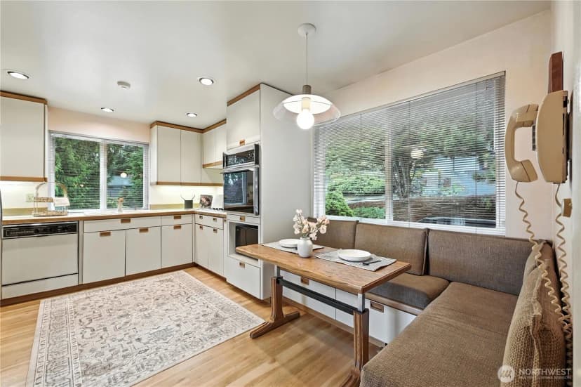 Property photo for 5418 Ne 200th Place, Lake Forest Park photo 15