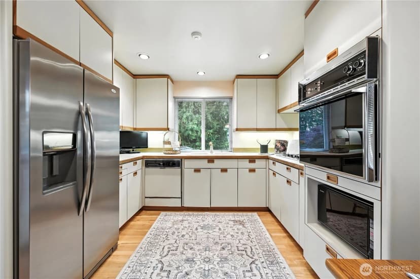 Property photo for 5418 Ne 200th Place, Lake Forest Park photo 14