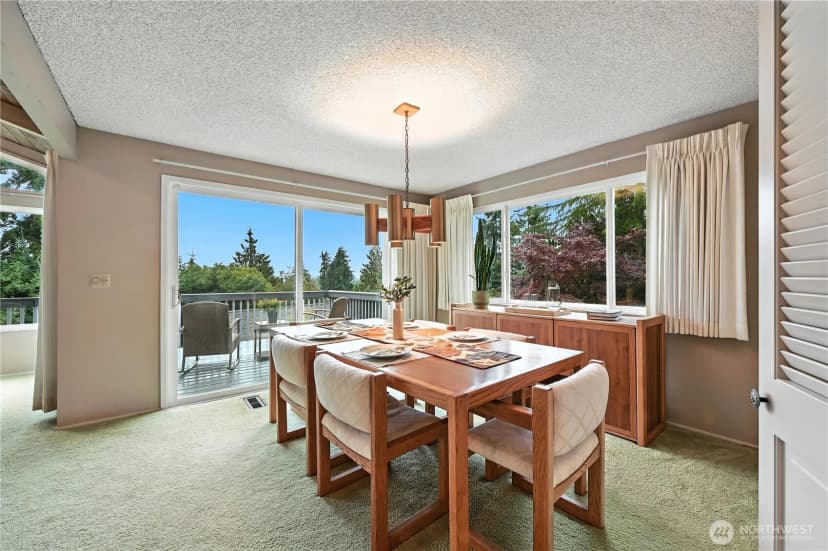 Property photo for 5418 Ne 200th Place, Lake Forest Park photo 11