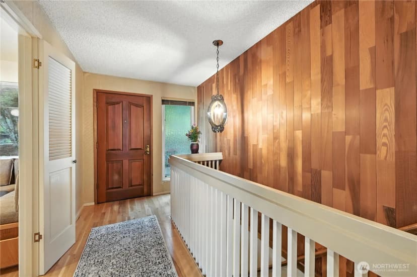 Property photo for 5418 Ne 200th Place, Lake Forest Park photo 7
