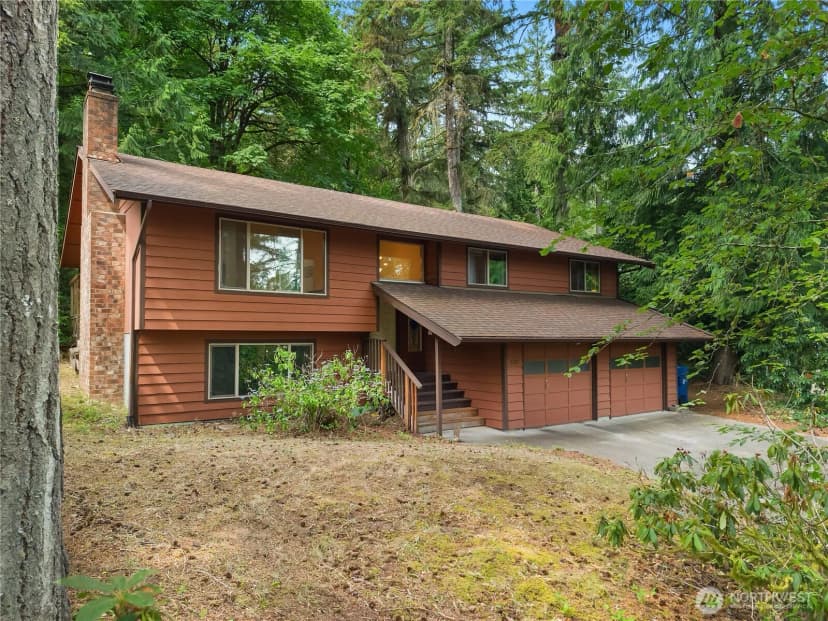 Property photo for 2139 Lakemoor, Olympia photo 2