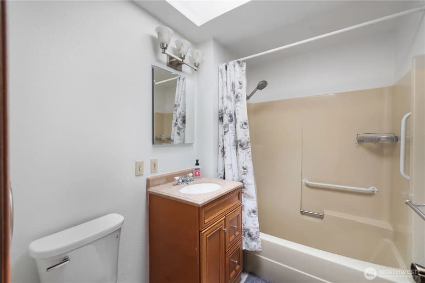 Property photo for 2139 Lakemoor, Olympia photo 17
