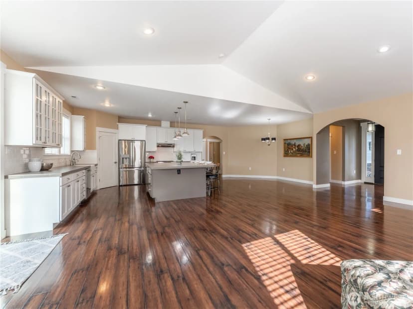 Property photo for 2115 5th Street, Wenatchee photo 37