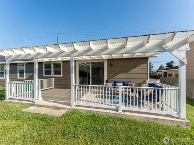 Property photo for 2115 5th Street, Wenatchee photo 3