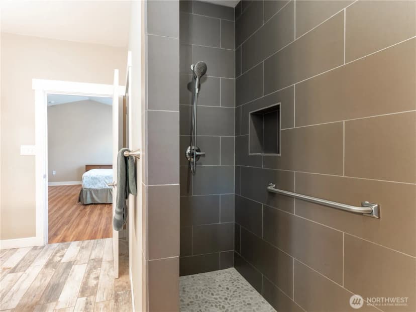 Property photo for 2115 5th Street, Wenatchee photo 24
