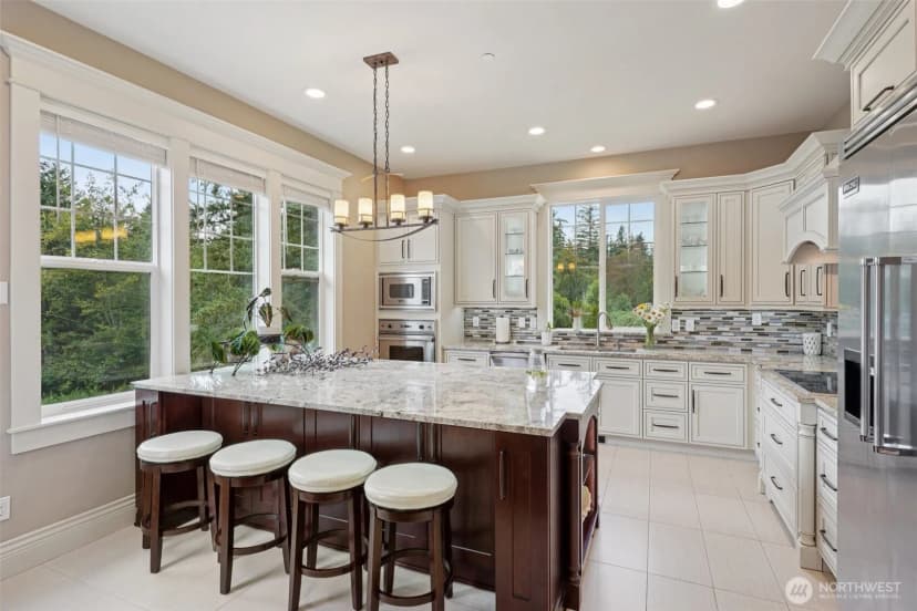 Property photo for 21201 Sweeney Road Se, Maple Valley photo 9