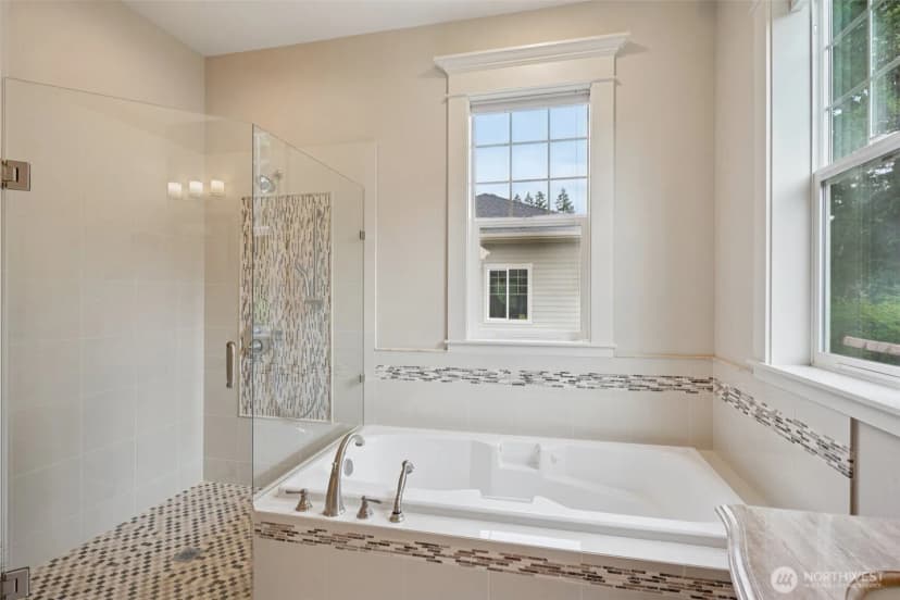 Property photo for 21201 Sweeney Road Se, Maple Valley photo 19