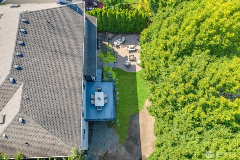 Property photo for 20518 Ne 26th Street, Sammamish photo 39