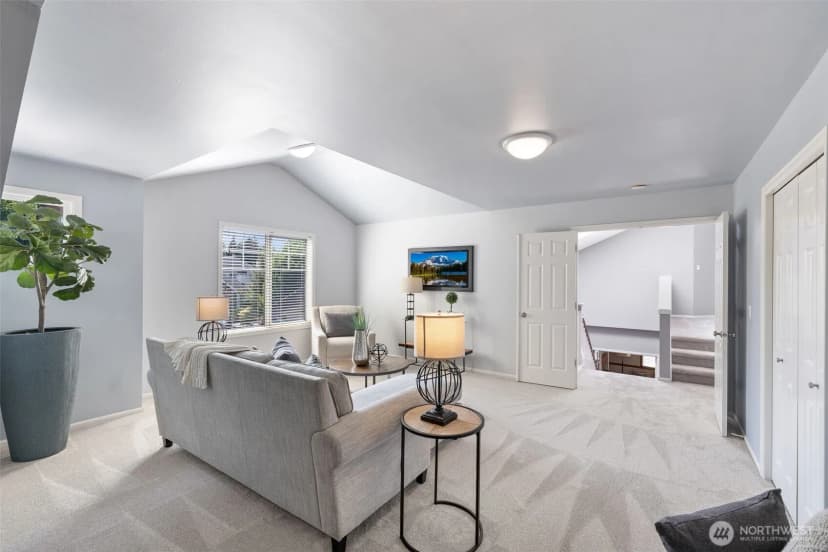 Property photo for 20518 Ne 26th Street, Sammamish photo 20