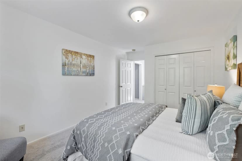 Property photo for 20518 Ne 26th Street, Sammamish photo 28