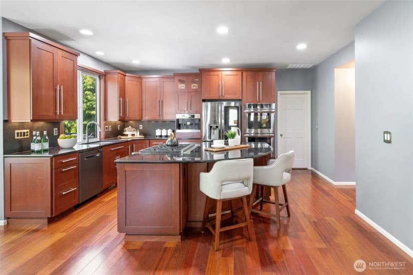 Property photo for 20518 Ne 26th Street, Sammamish photo 8