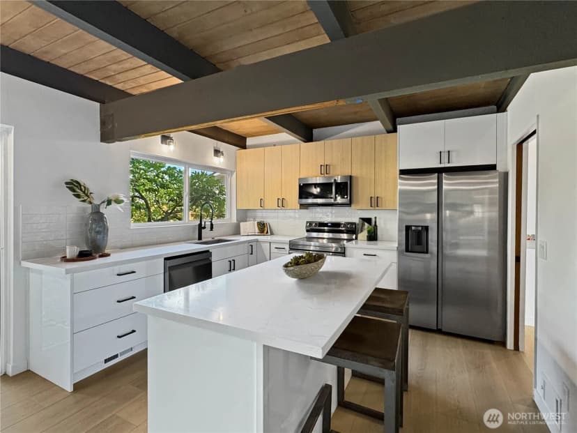 Property photo for 324 Valley Avenue E, Sumner photo 9