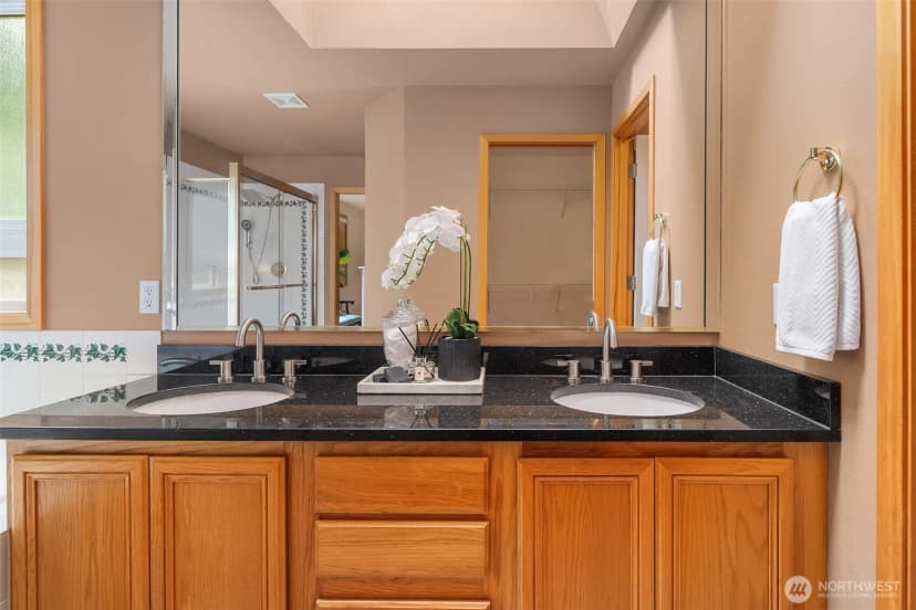 Property photo for 35223 6th Avenue Sw, Federal Way photo 20