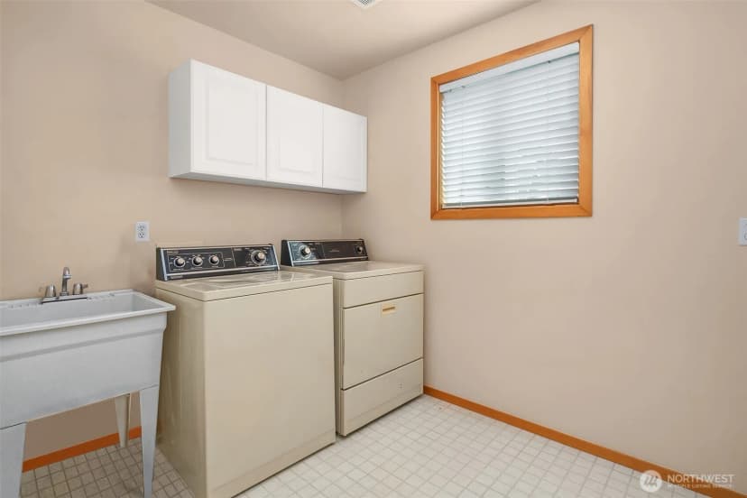 Property photo for 35223 6th Avenue Sw, Federal Way photo 26