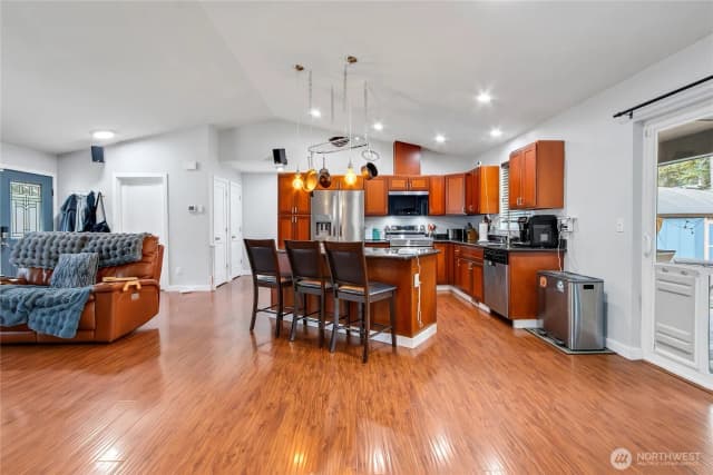 Property photo for 13614 Prairie Ridge Drive E, Bonney Lake photo 5