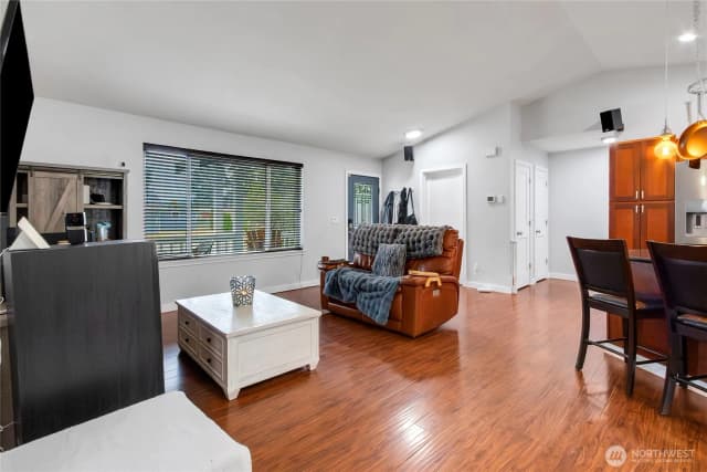 Property photo for 13614 Prairie Ridge Drive E, Bonney Lake photo 4