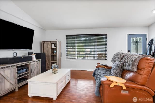 Property photo for 13614 Prairie Ridge Drive E, Bonney Lake photo 2