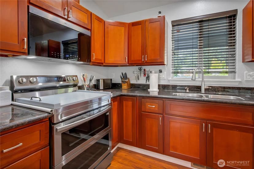 Property photo for 13614 Prairie Ridge Drive E, Bonney Lake photo 7