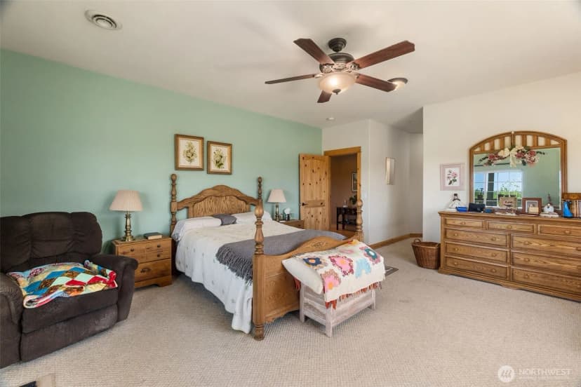 Property photo for 225 Maw Road, Toledo photo 16